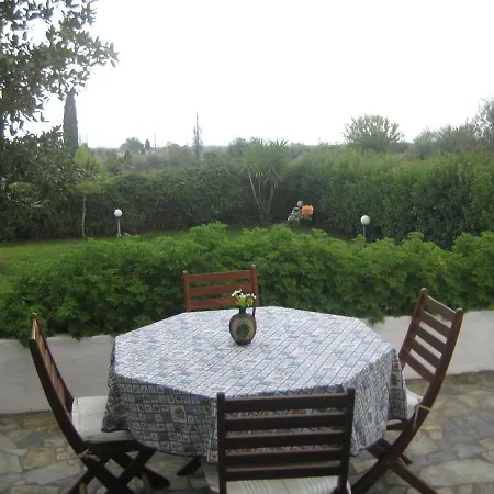 Villa Beautiful In Koukounara